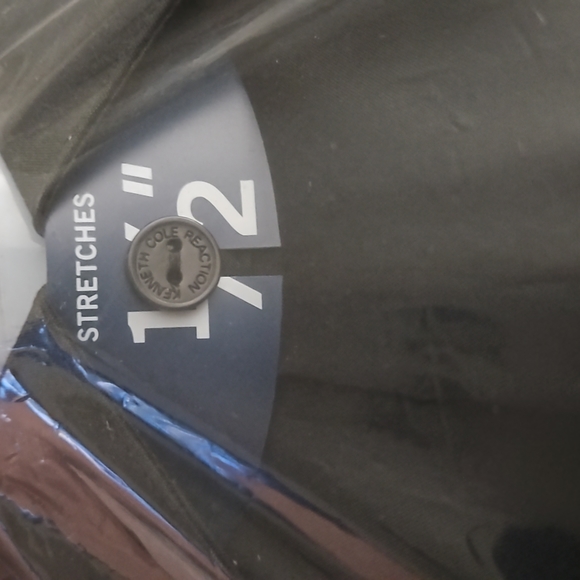 Kenneth Cole Mens "Flex" Dress Shirt.BRAND NEW w/ TAGS IN ORIGINAL PACKAGING!!! - Picture 7 of 7